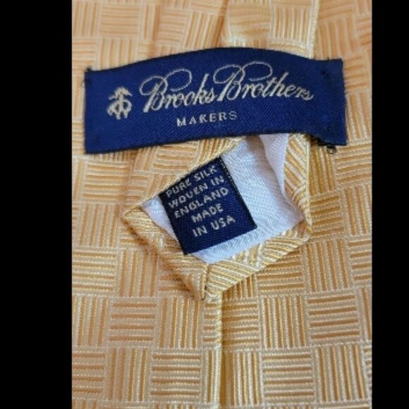 3 Pure Silk Brooks Brothers Ties - Picture 4 of 13